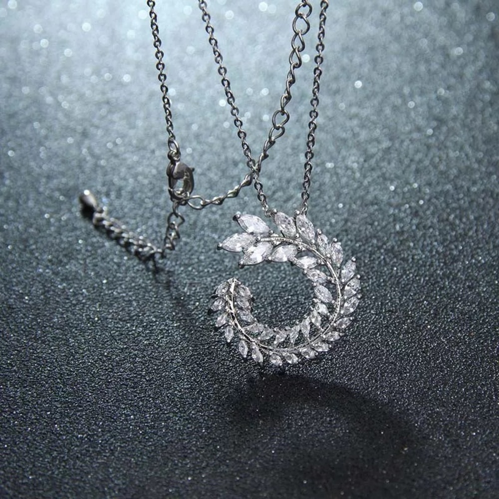 New Women’s 925 Silver Diamond Necklace - Picture 5 of 5